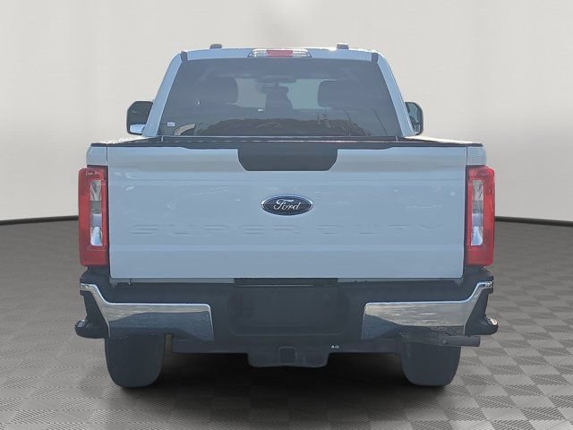 Used 2025 Ford F250 XLT AWD/4WD image 5