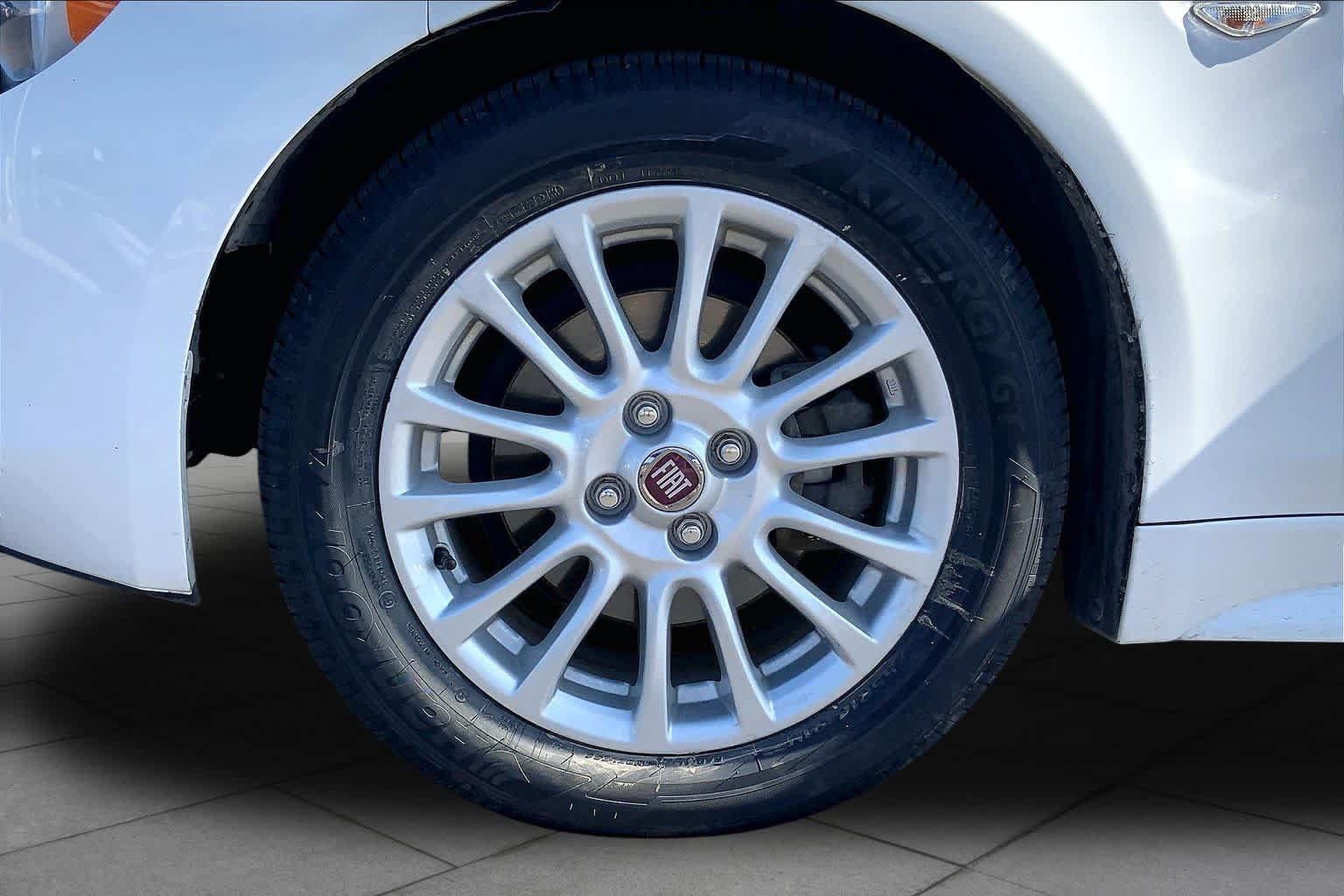 Used 2018 FIAT 124 Spider Classica w/ Technology Group RWD image 11