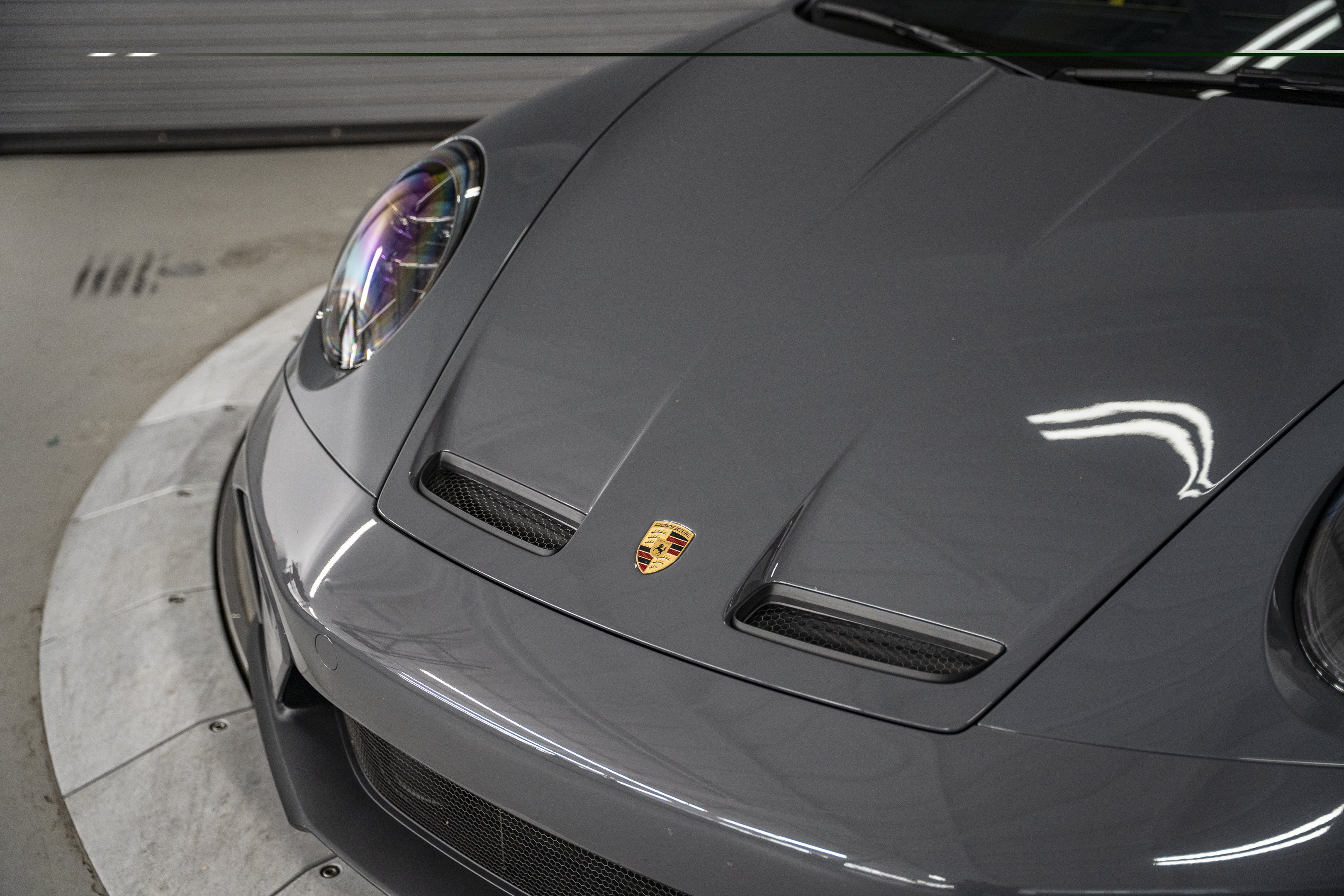 Used 2025 Porsche 911 GT3 RWD image 14
