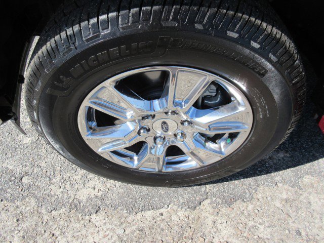 Used 2017 Ford F150 Lariat w/ Equipment Group 502A Luxury RWD image 9