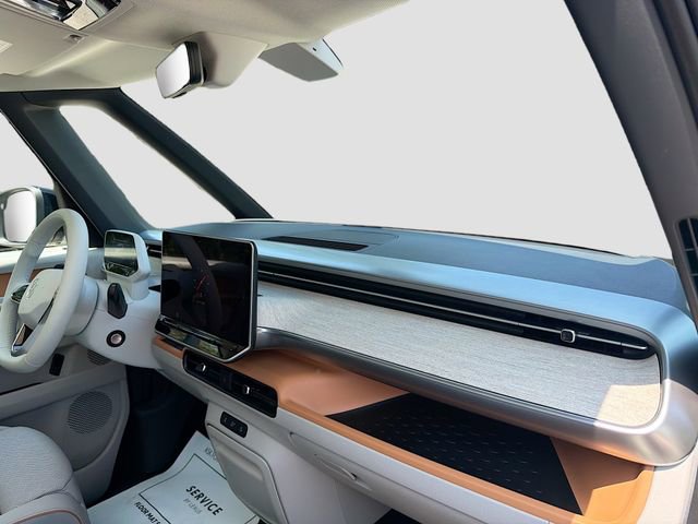 Used 2025 Volkswagen ID. Buzz Pro S Plus image 14