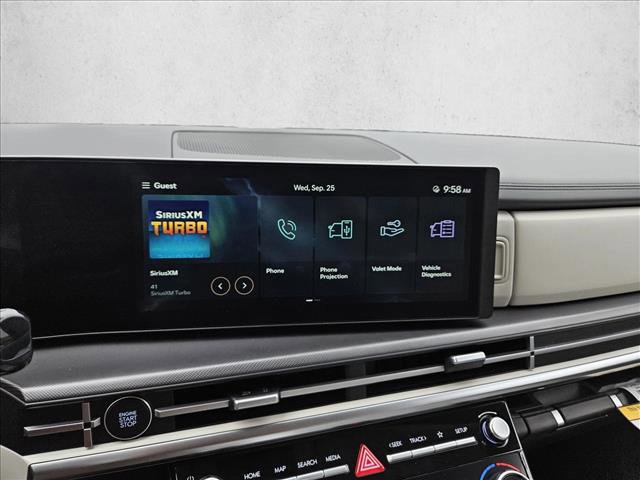 Used 2025 Hyundai Santa Fe SEL image 16