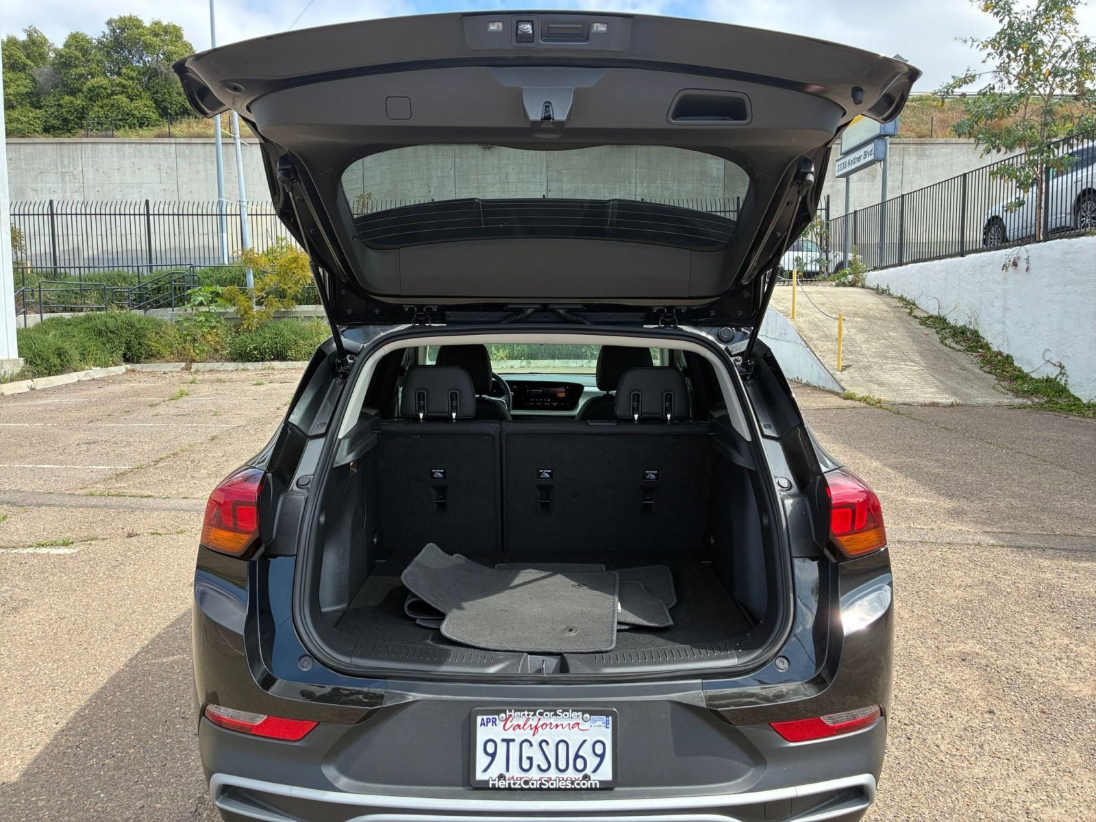 Used 2025 Buick Encore GX Preferred image 30