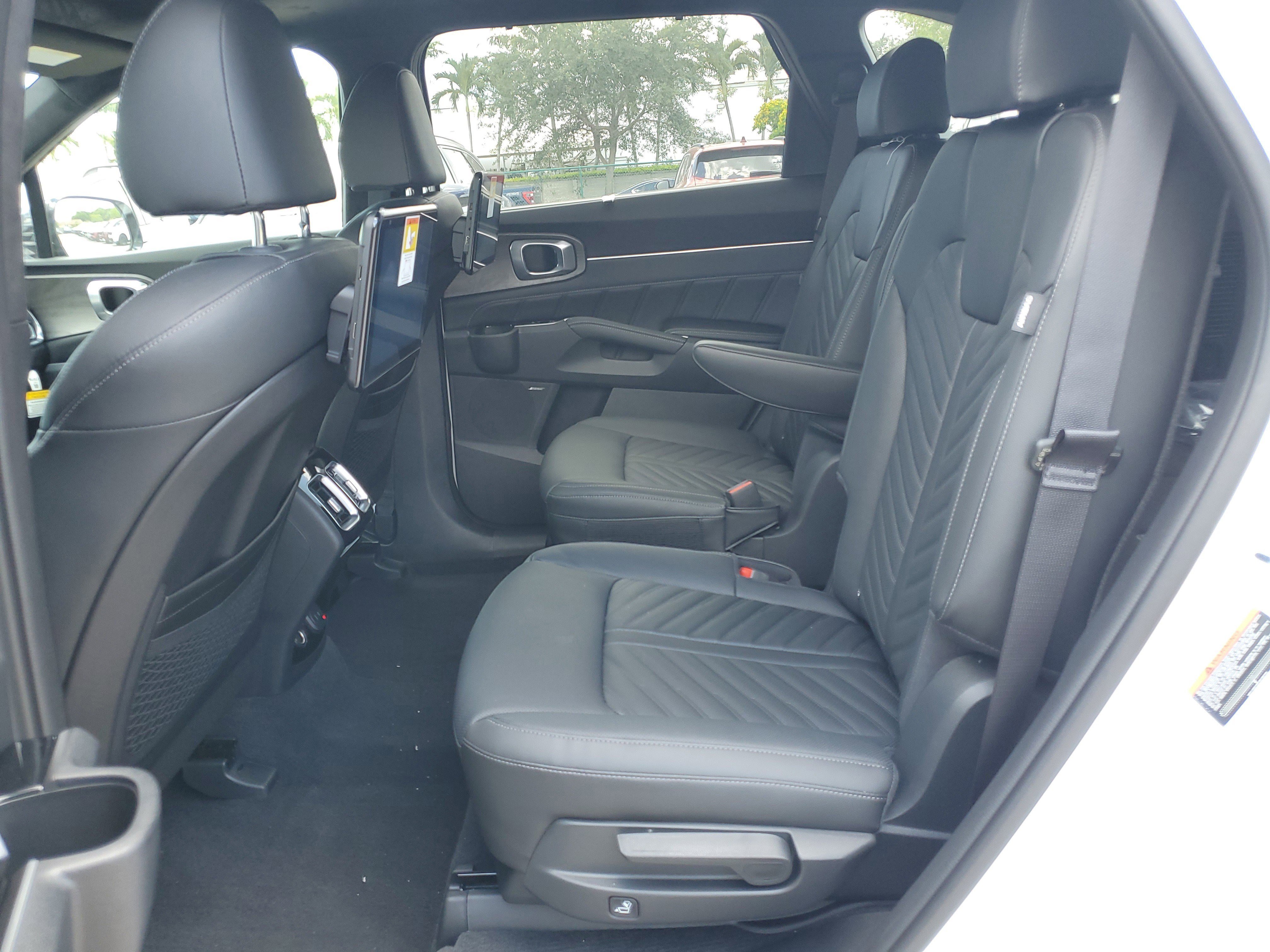 New 2025 Kia Sorento SX Prestige image 8