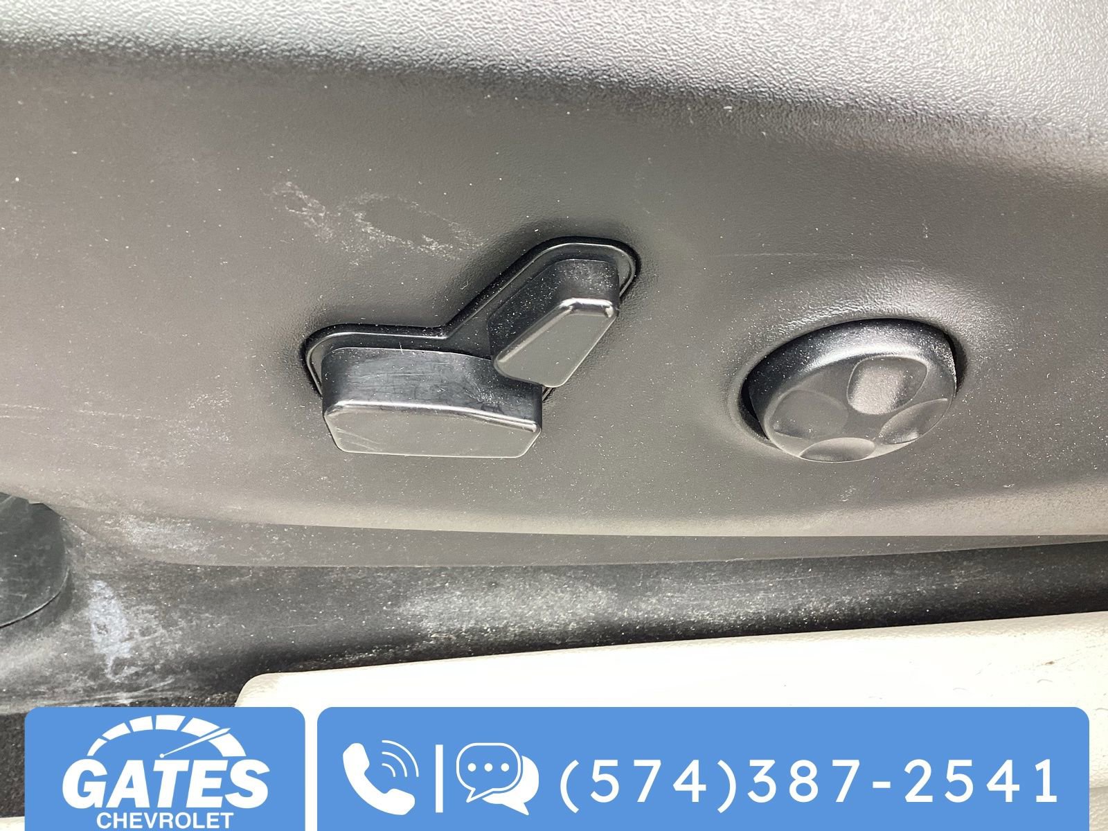 Used 2023 Chrysler Pacifica Touring-L FWD image 20
