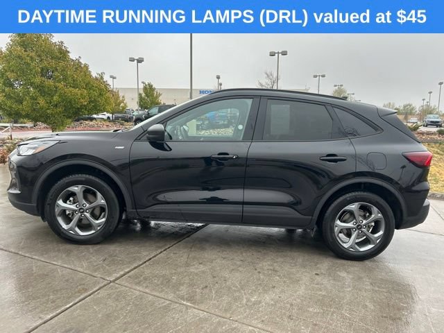 Used 2025 Ford Escape ST-Line AWD/4WD image 4