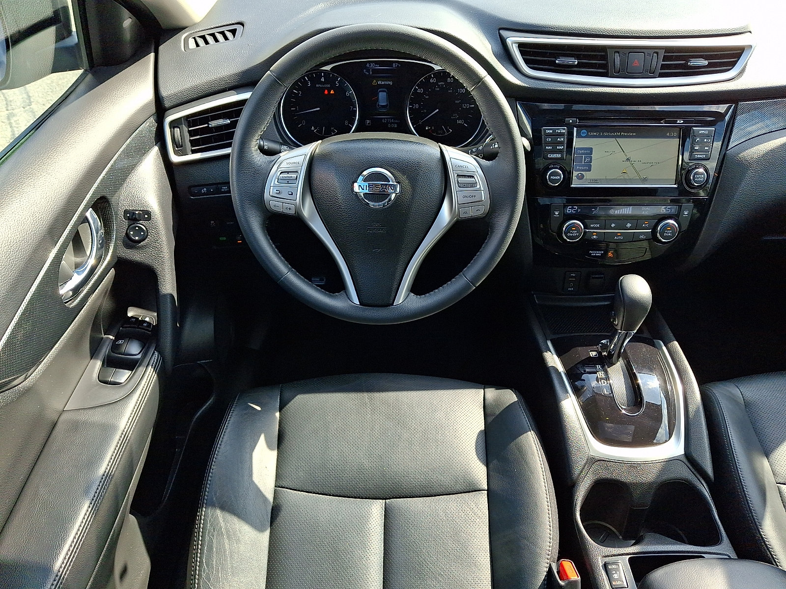 Used 2015 Nissan Rogue SL w/ SL Premium Package FWD image 12