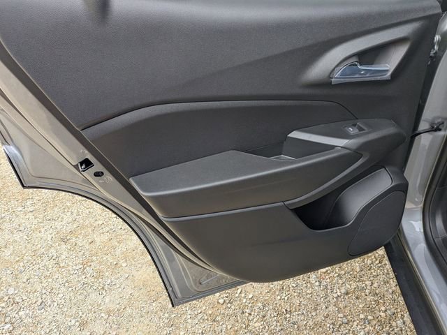 New 2026 Chevrolet Trax LT image 21