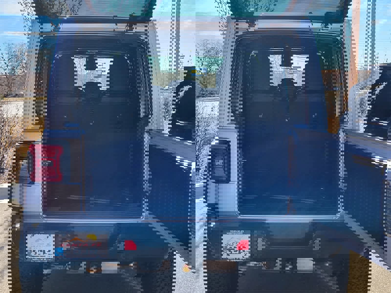 Used 2022 Jeep Wrangler Unlimited Rubicon w/ Xtreme Recon 35" Tire Package image 30