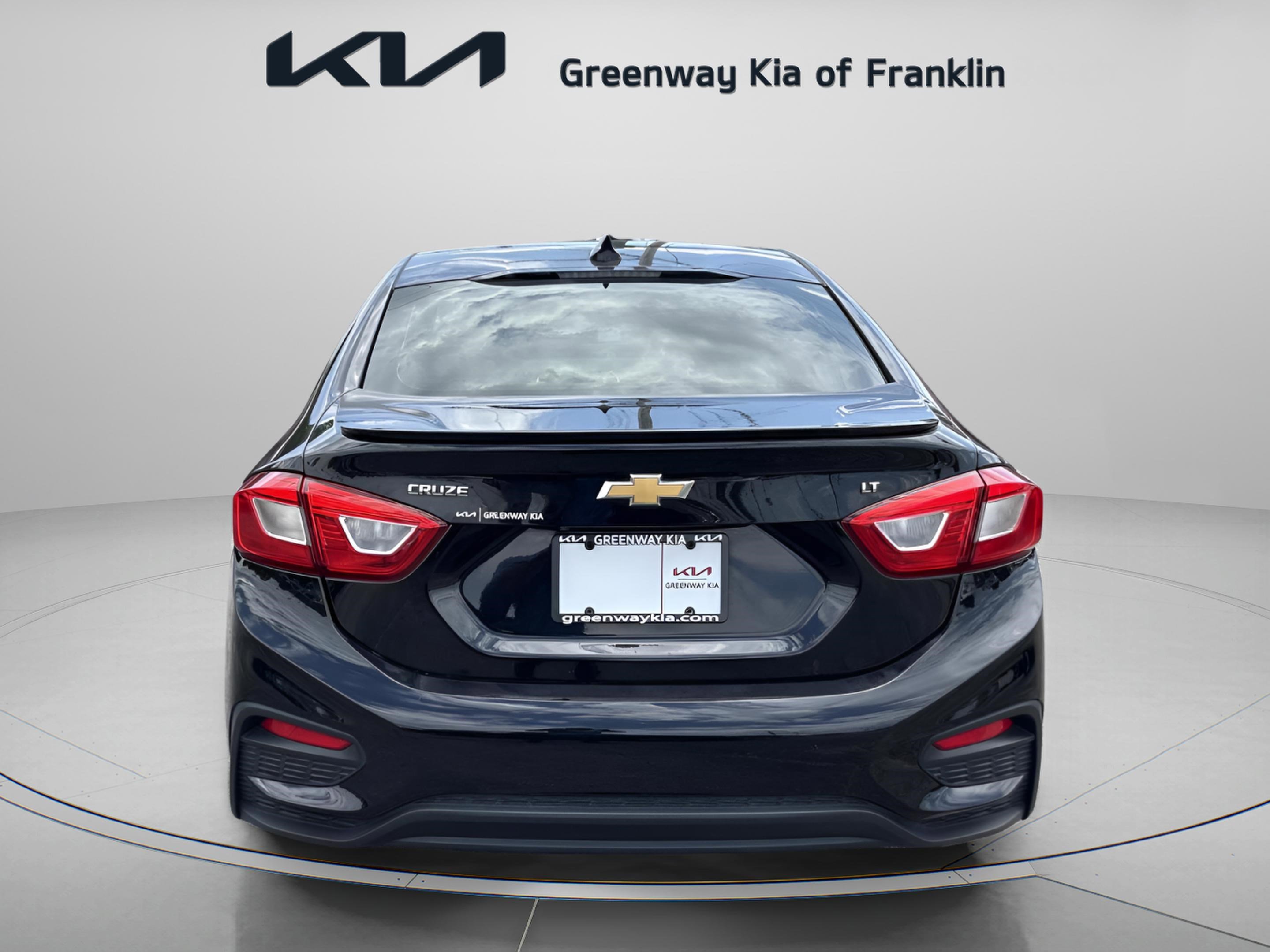 Used 2018 Chevrolet Cruze LT w/ Convenience Package FWD image 6