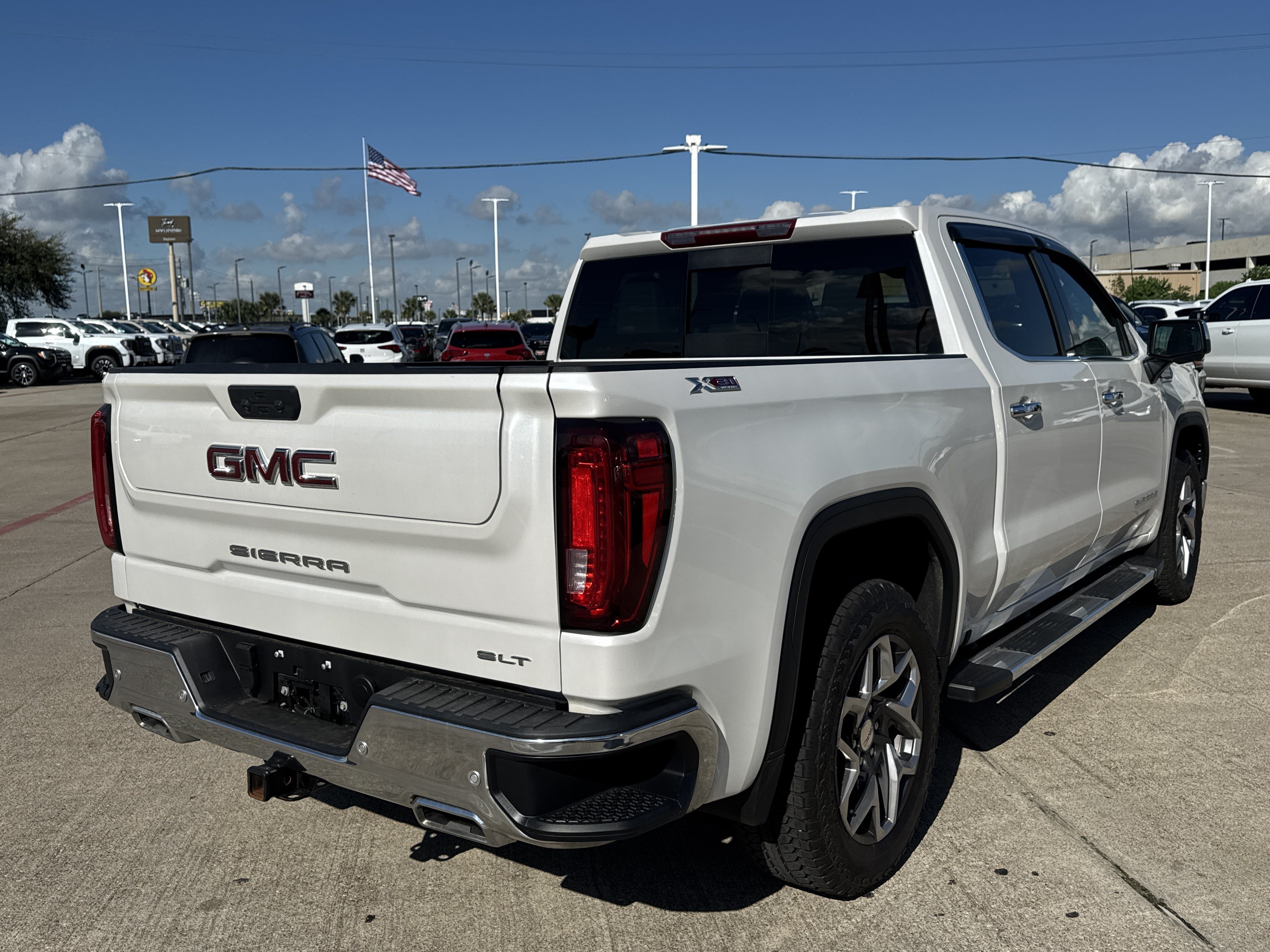 Used 2025 GMC Sierra 1500 SLT w/ SLT Premium Plus Package AWD/4WD image 13