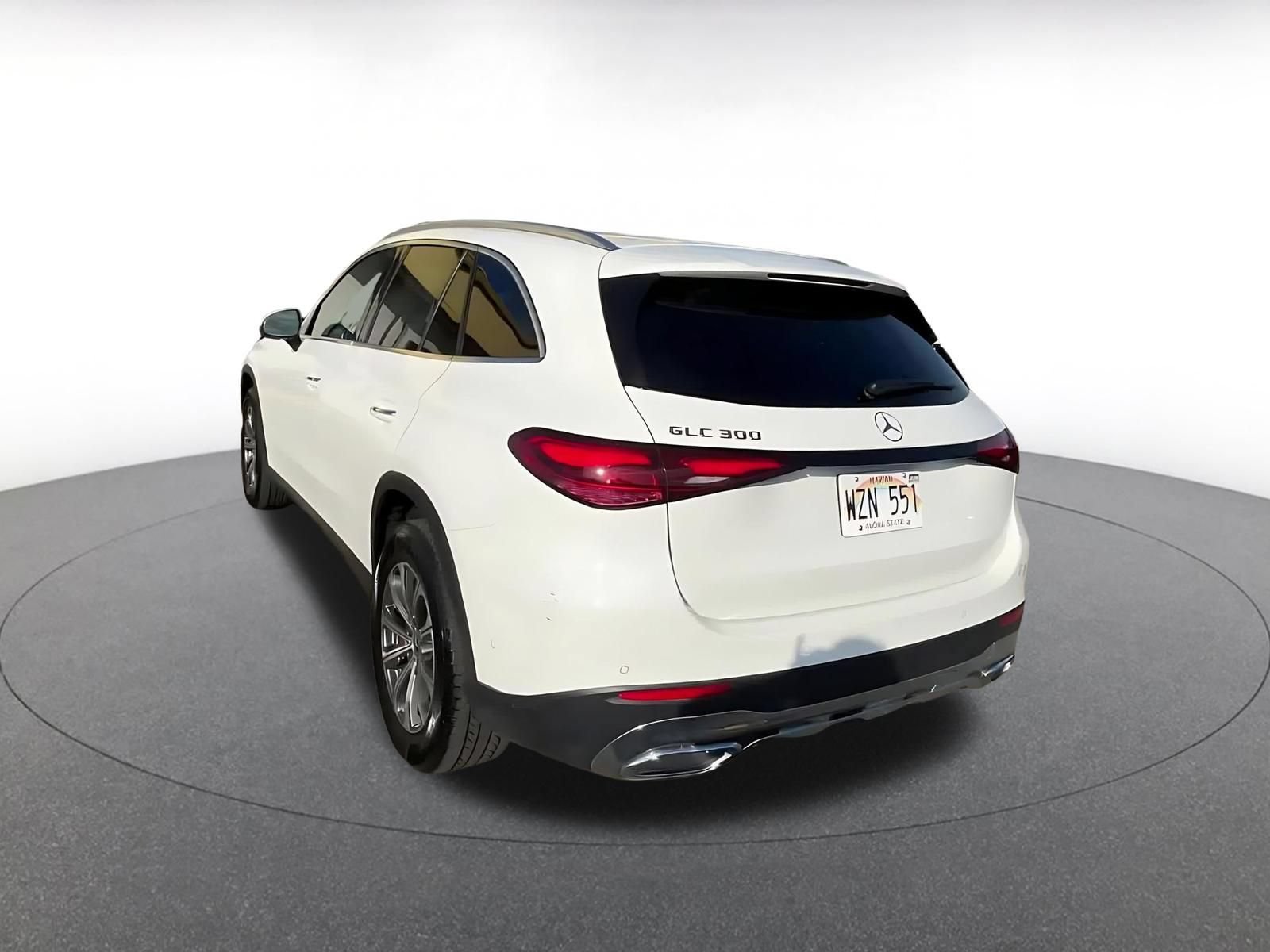 Used 2024 Mercedes-Benz GLC 300 image 9