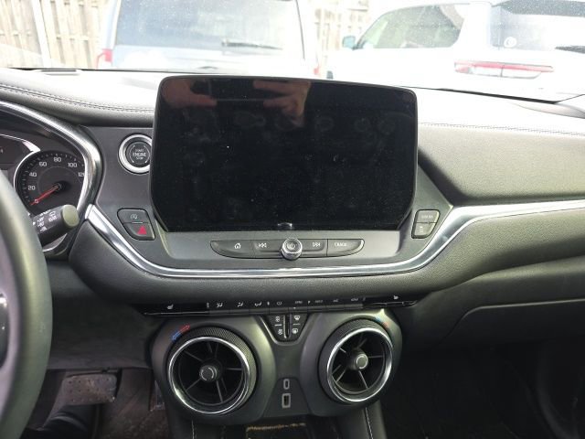 Used 2024 Chevrolet Blazer LT w/ Sound & Technology Package image 12