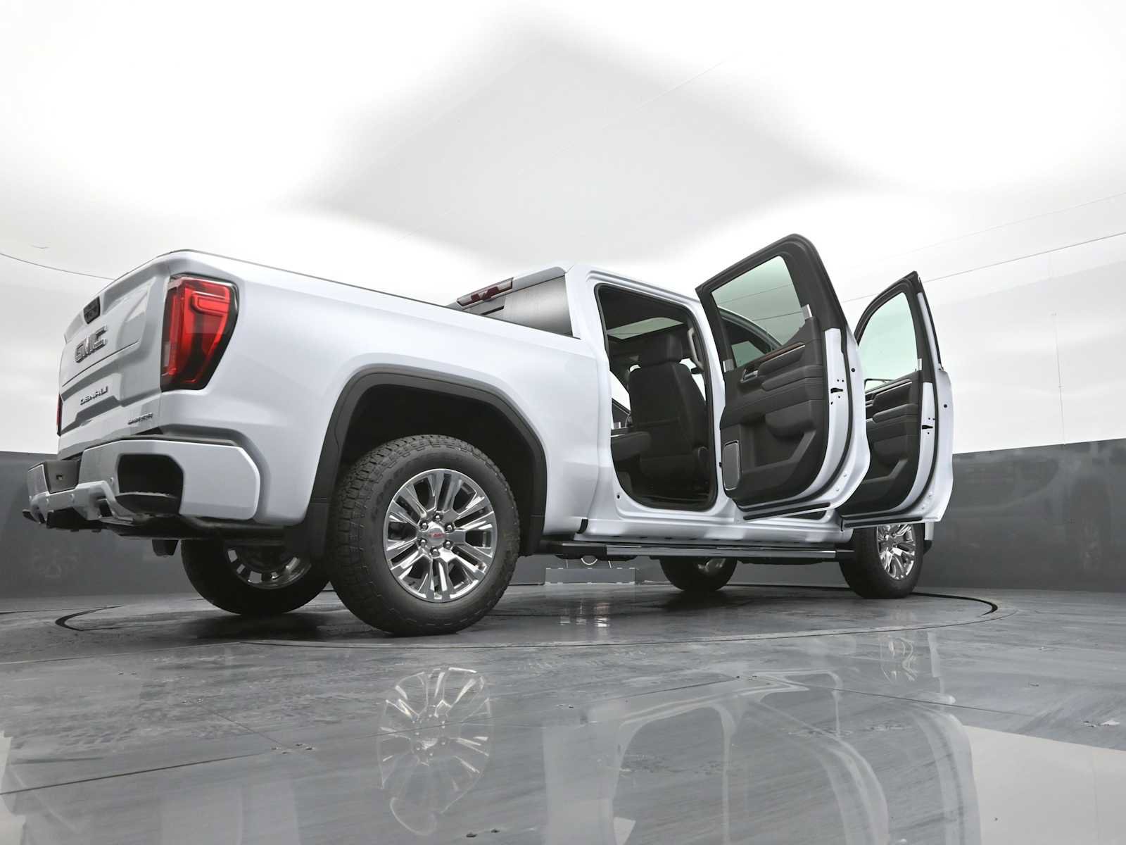 New 2026 GMC Sierra 1500 Denali w/ Technology Package AWD/4WD image 57