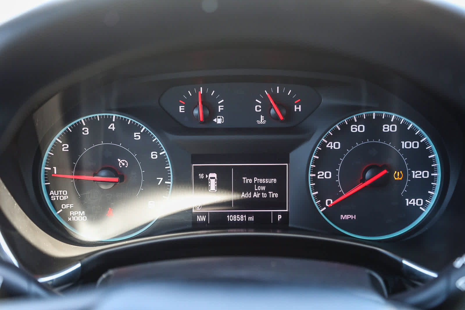 Used 2018 Chevrolet Equinox LT FWD image 21