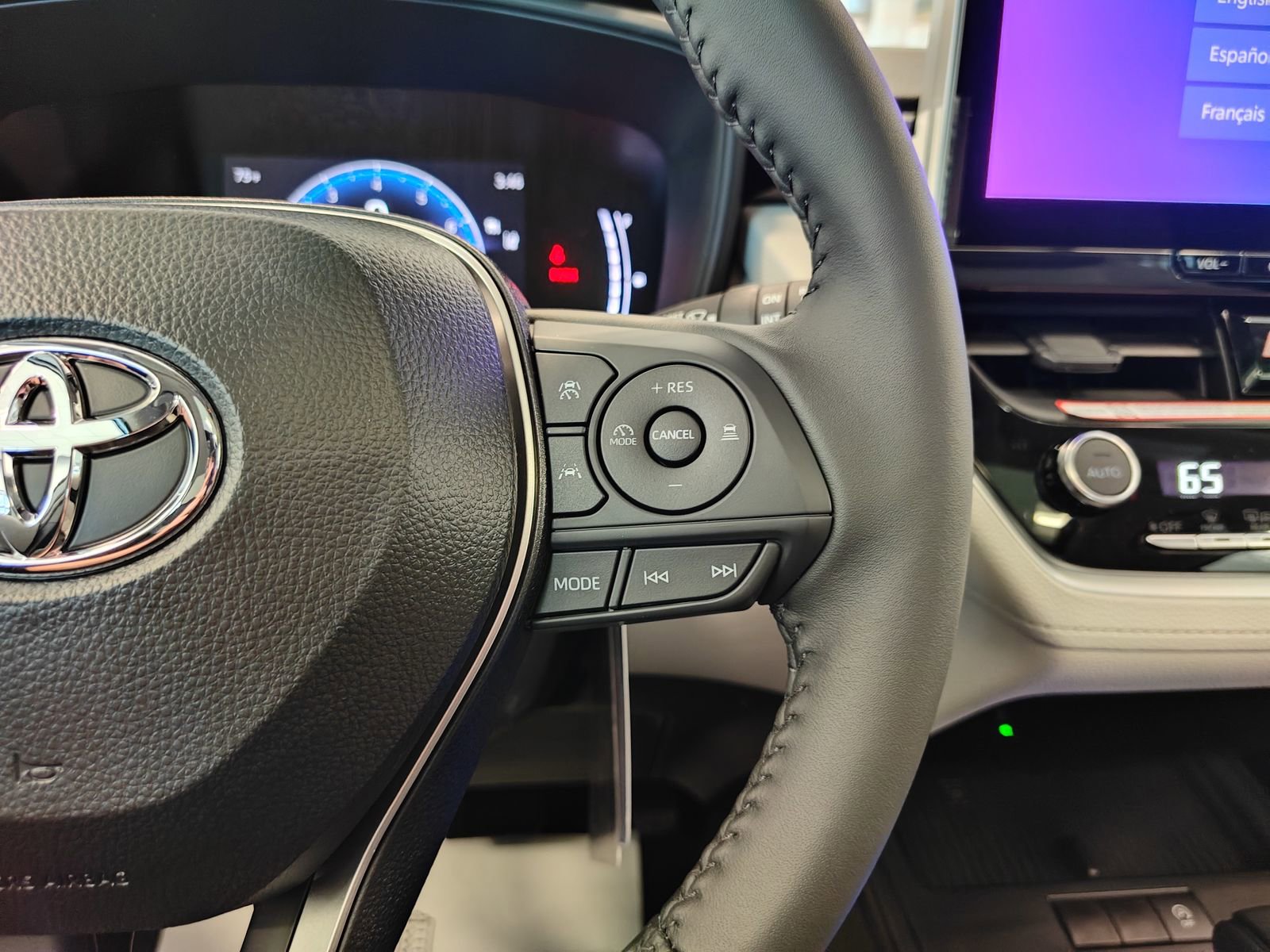 New 2026 Toyota Corolla Cross LE w/ Moonroof Package image 18
