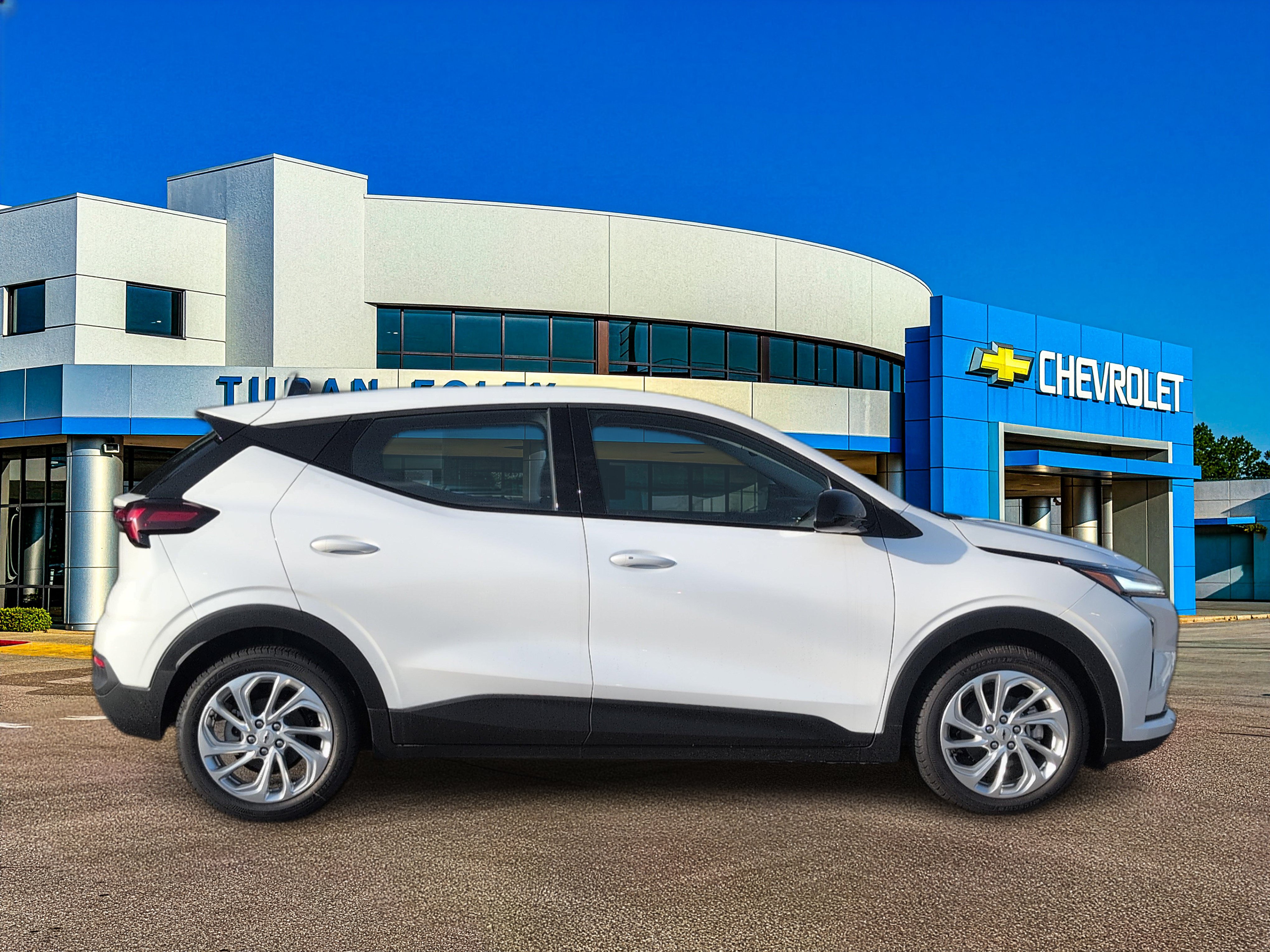 New 2027 Chevrolet Bolt LT w/ LPO, All-Weather Package FWD image 8