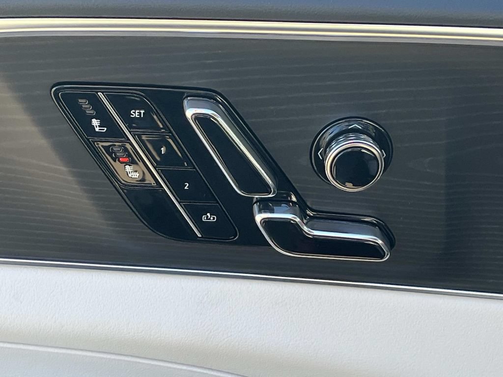 New 2026 Cadillac Lyriq Sport AWD/4WD image 22