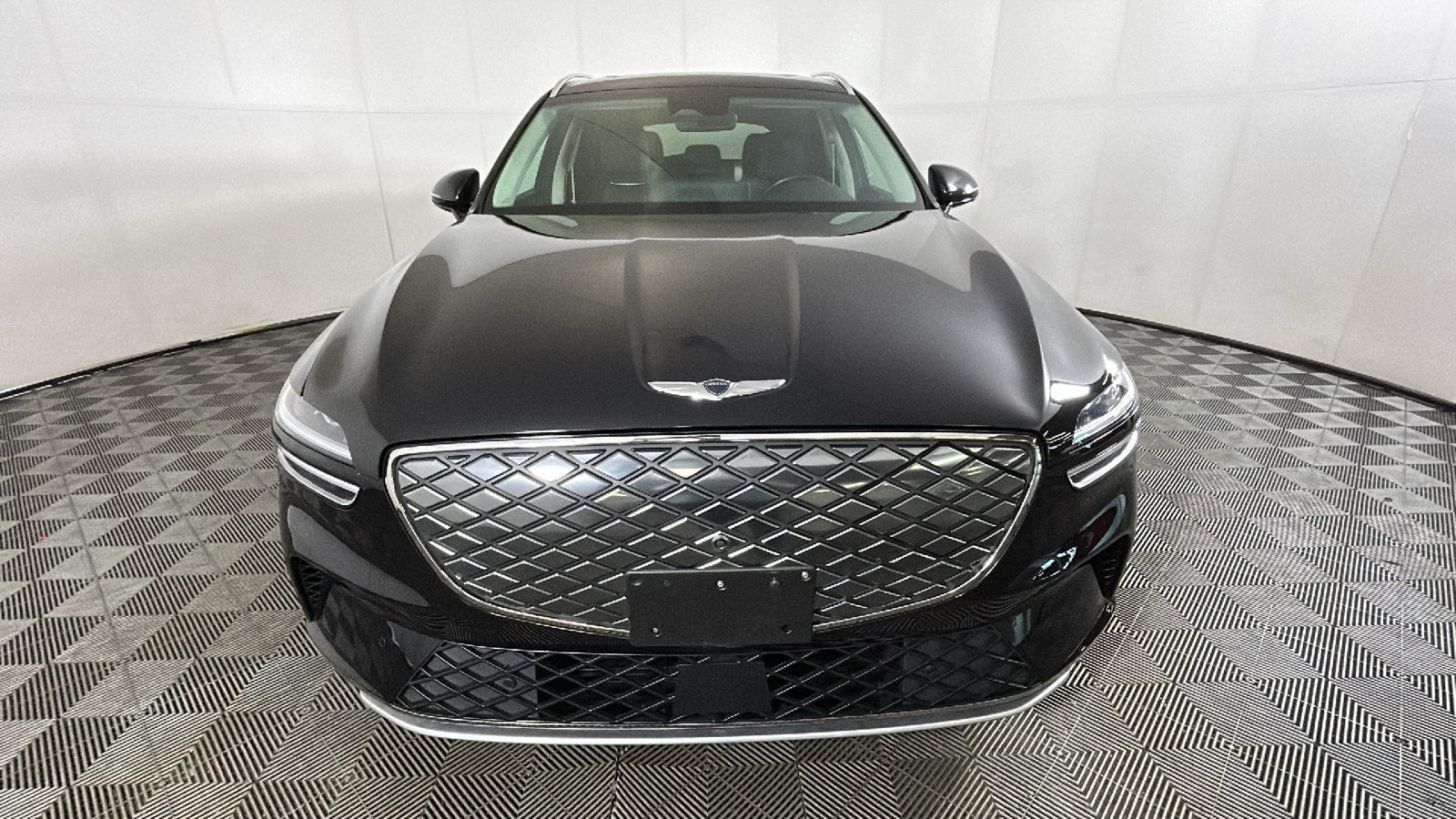 Used 2025 Genesis Electrified GV70 AWD/4WD image 9