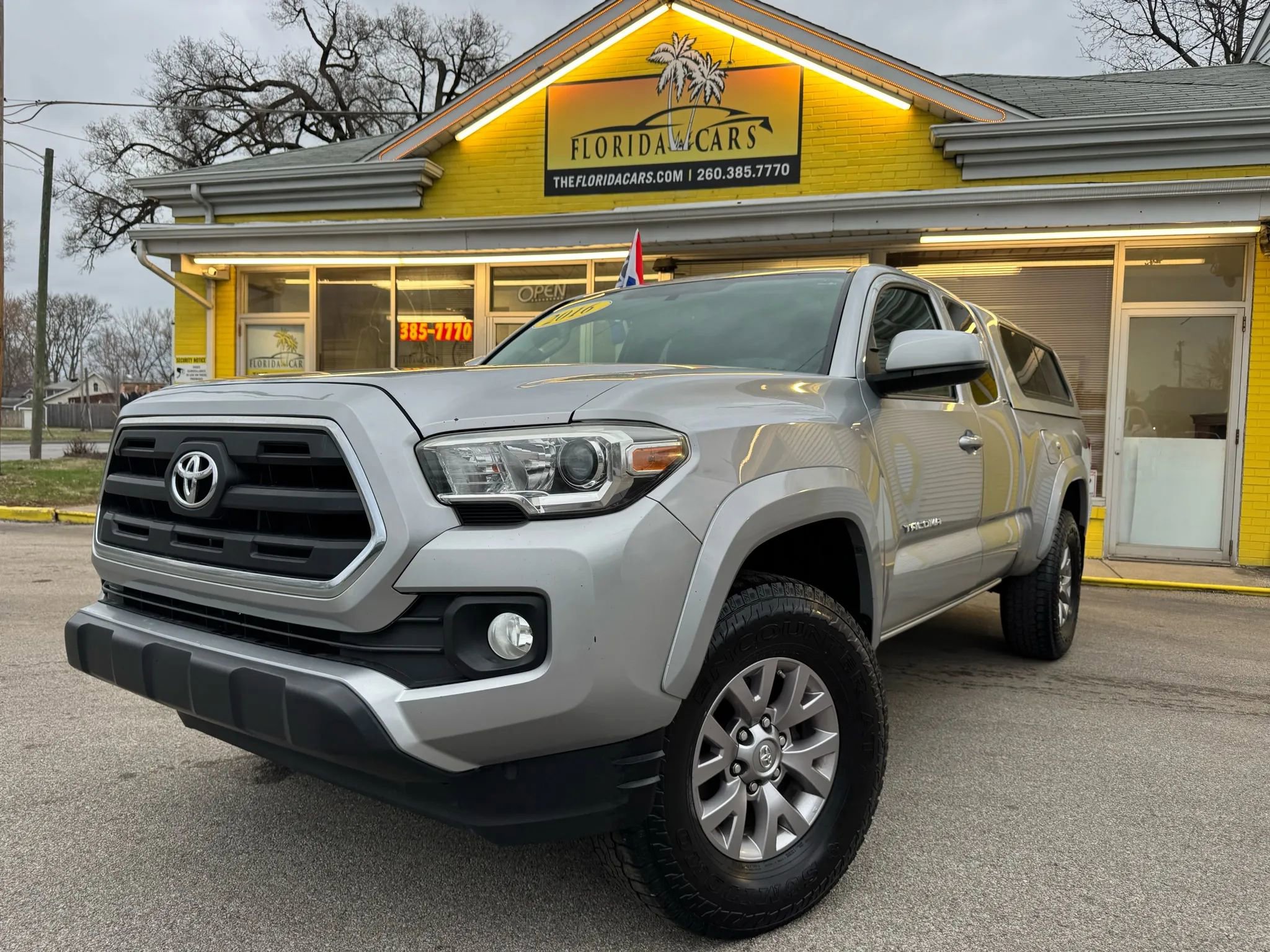 Used 2016 Toyota Tacoma SR5 w/ SR5 Appearance Package (SN)