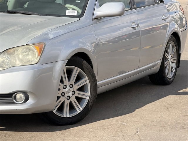 Used 2009 Toyota Avalon Limited image 3