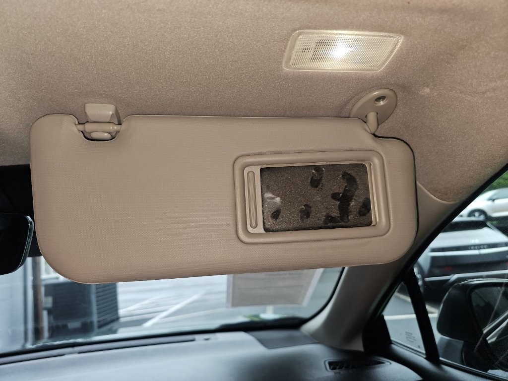 Used 2025 Toyota Corolla Cross XLE AWD/4WD image 26
