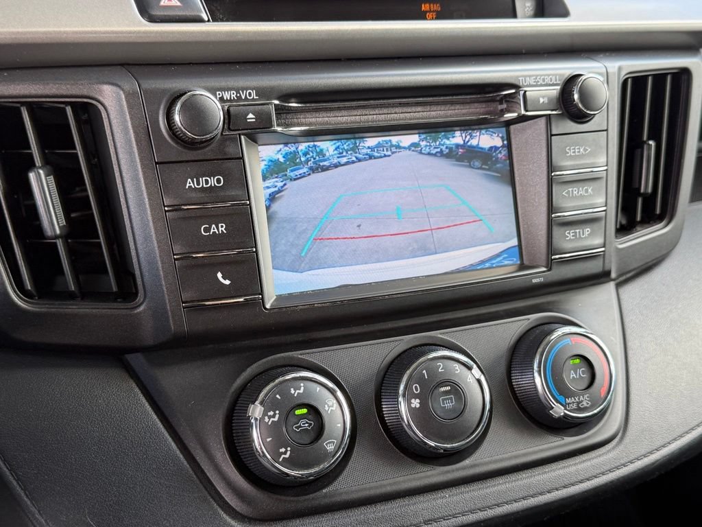 Used 2016 Toyota RAV4 LE AWD/4WD image 22