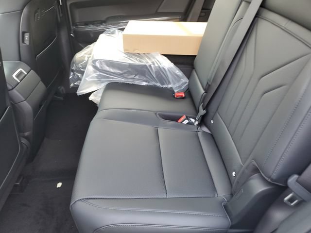 New 2027 Hyundai Santa Fe XRT AWD/4WD image 12