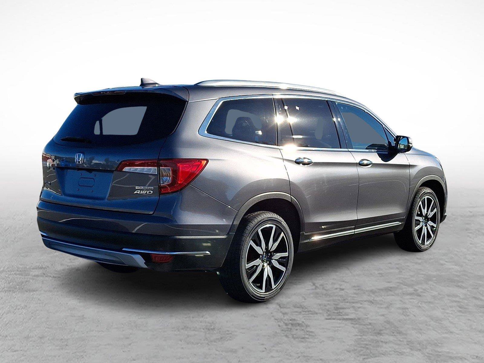 Used 2019 Honda Pilot Touring image 6
