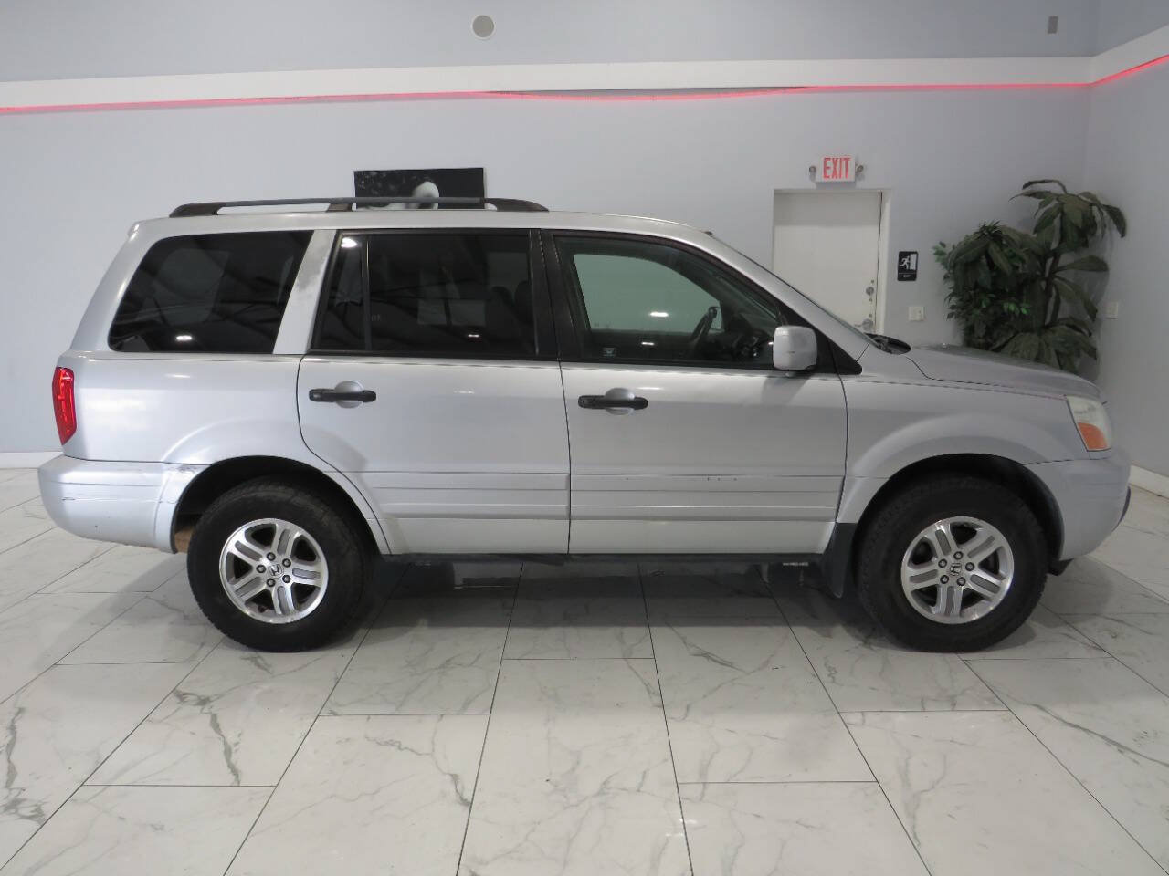 Used 2003 Honda Pilot EX image 2