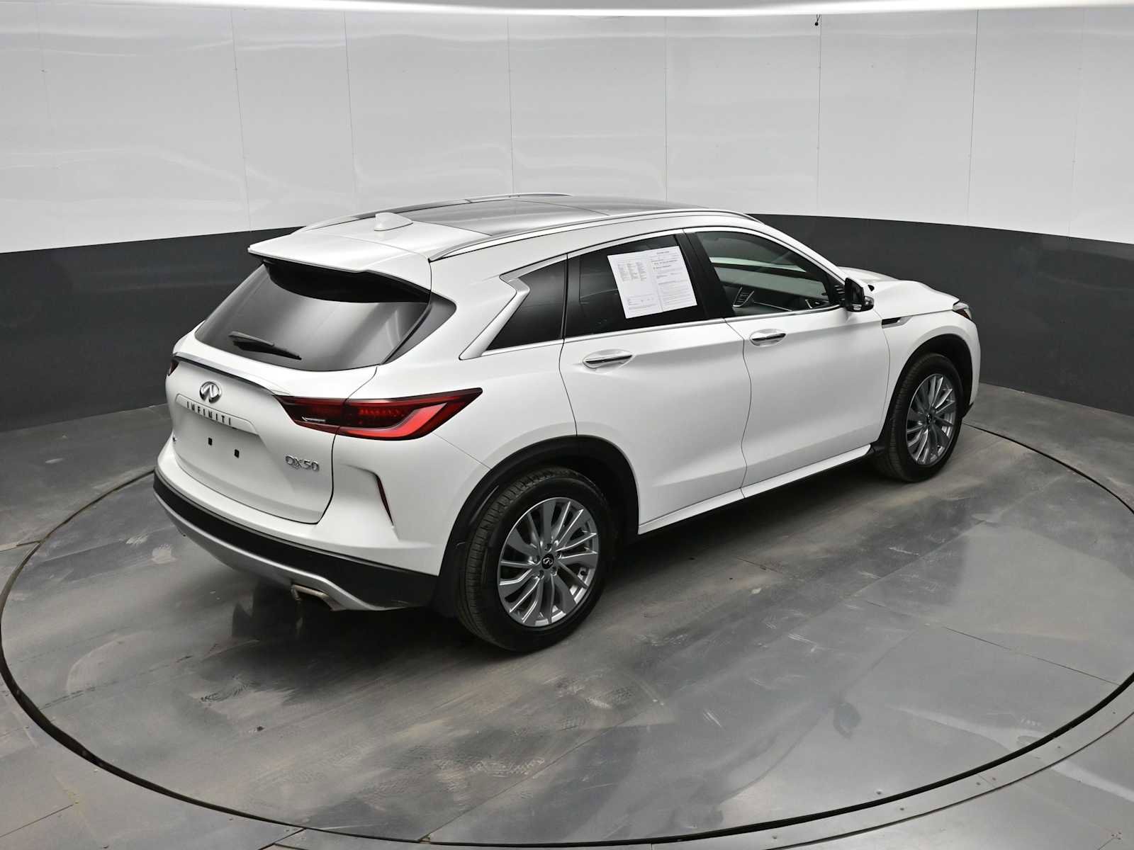 Used 2023 INFINITI QX50 Luxe image 26