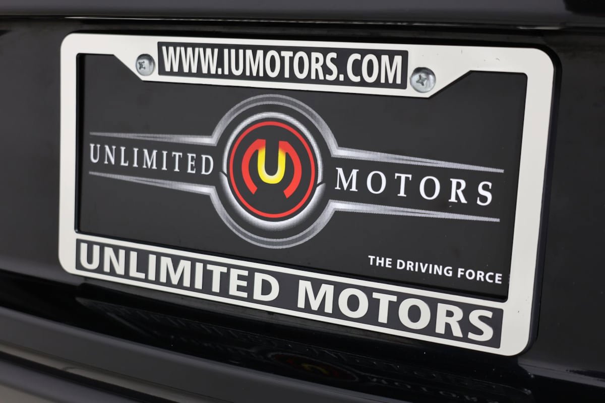 Used 2023 Chrysler 300 C RWD image 20