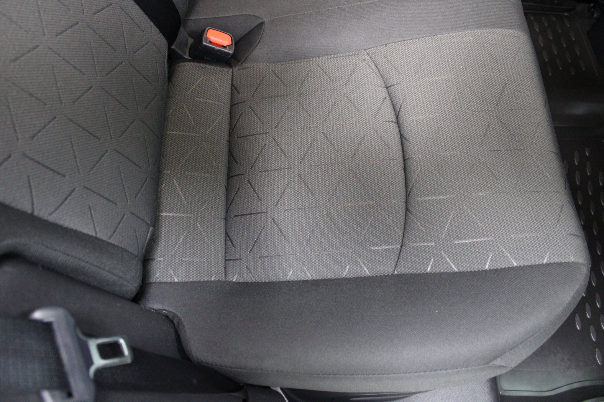 Used 2021 Toyota RAV4 XLE image 24