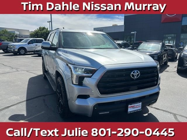 Used 2023 Toyota Sequoia SR5 w/ SR5 Premium Package AWD/4WD image 3