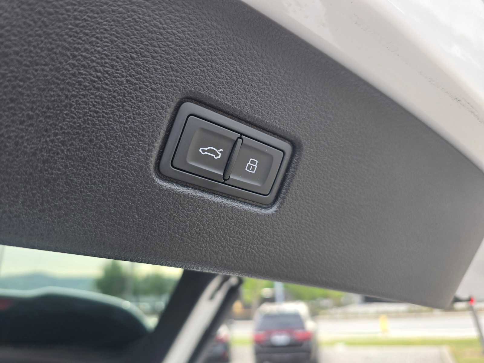 Used 2022 Audi Q5 2.0T Premium Plus image 18