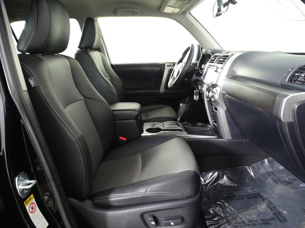 Used 2019 Toyota 4Runner SR5 Premium image 15