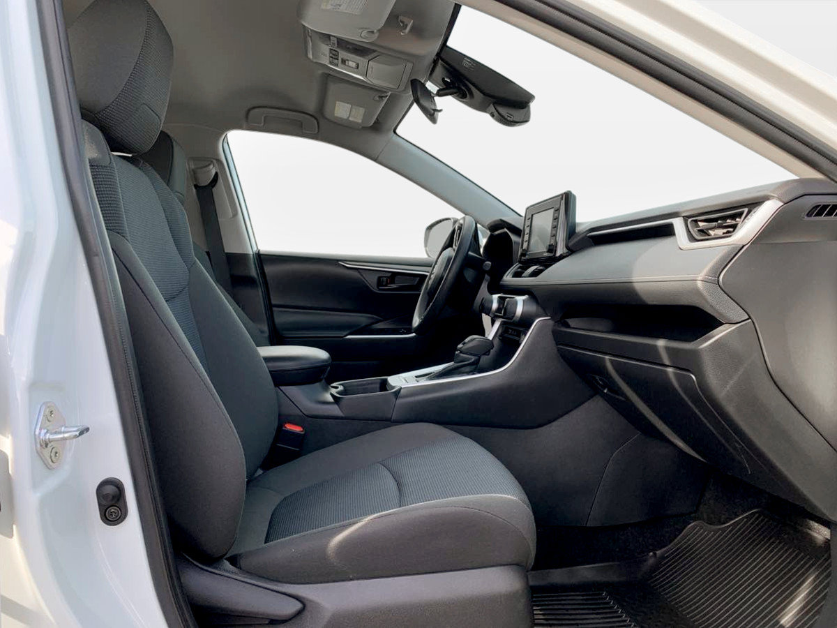 Used 2022 Toyota RAV4 LE AWD/4WD image 18