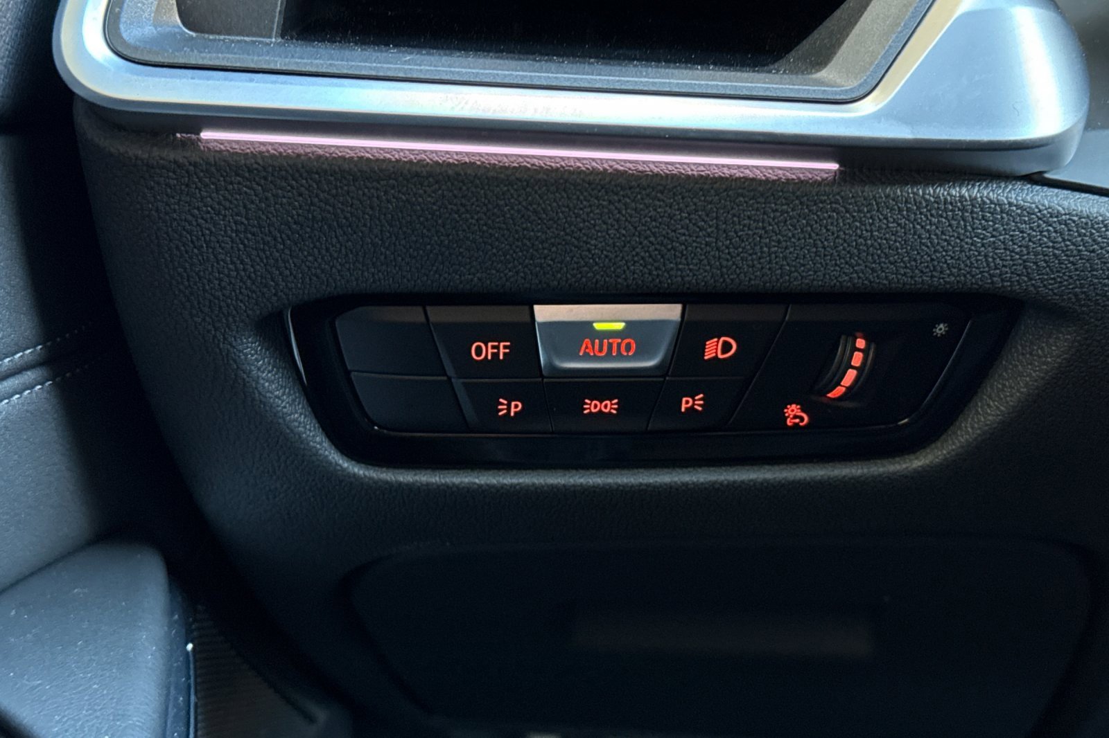 Used 2022 BMW M3 Competition w/ M Carbon Exterior Package image 36