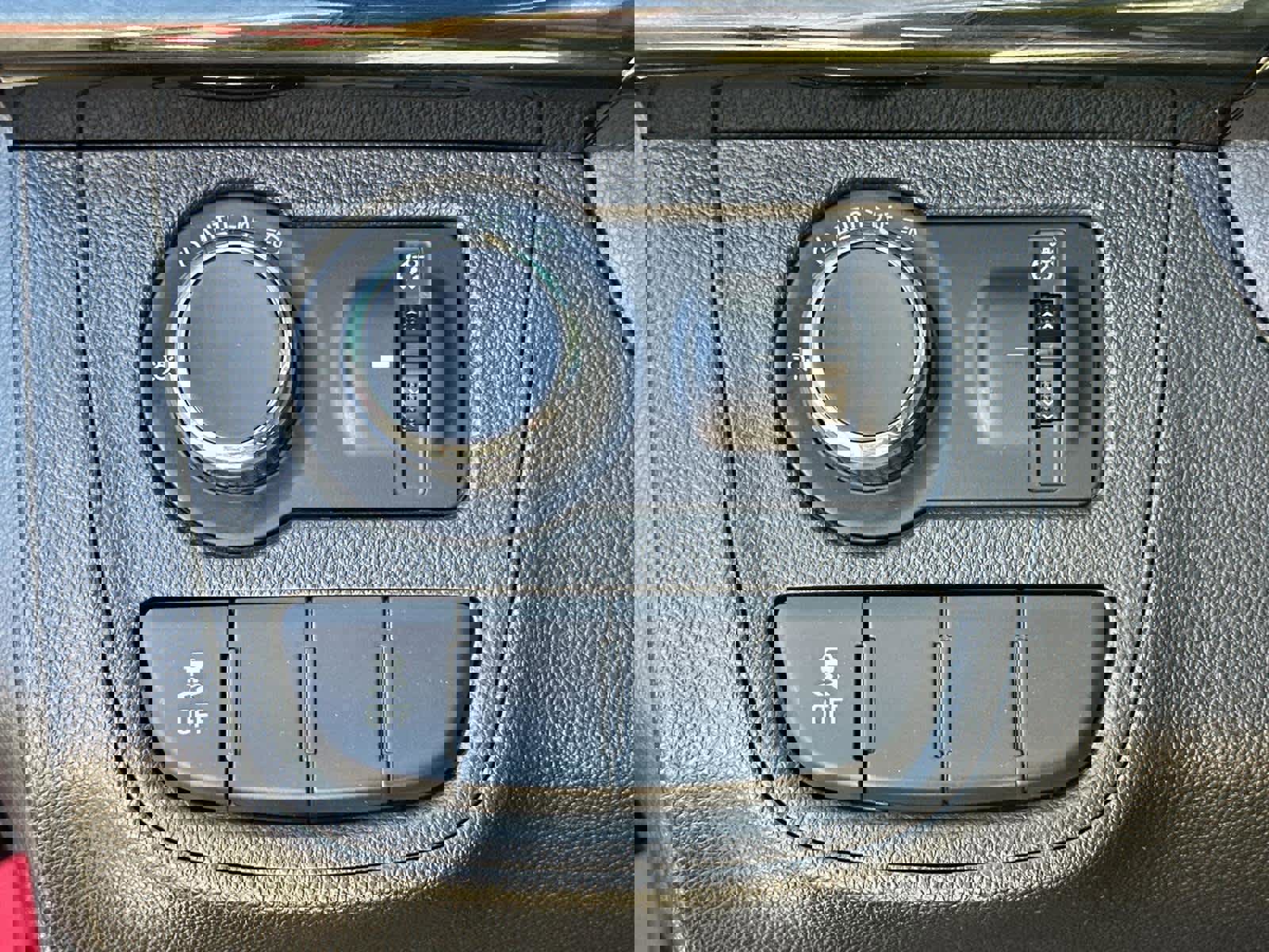 Used 2019 Chevrolet Spark LT image 27