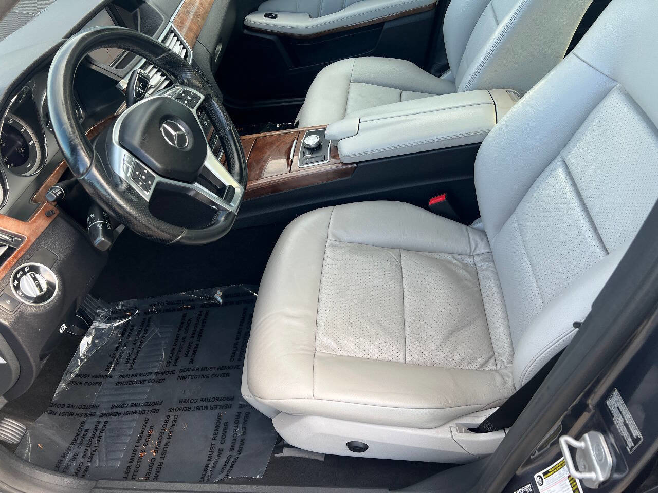Used 2013 Mercedes-Benz E 350 4MATIC Sedan image 19