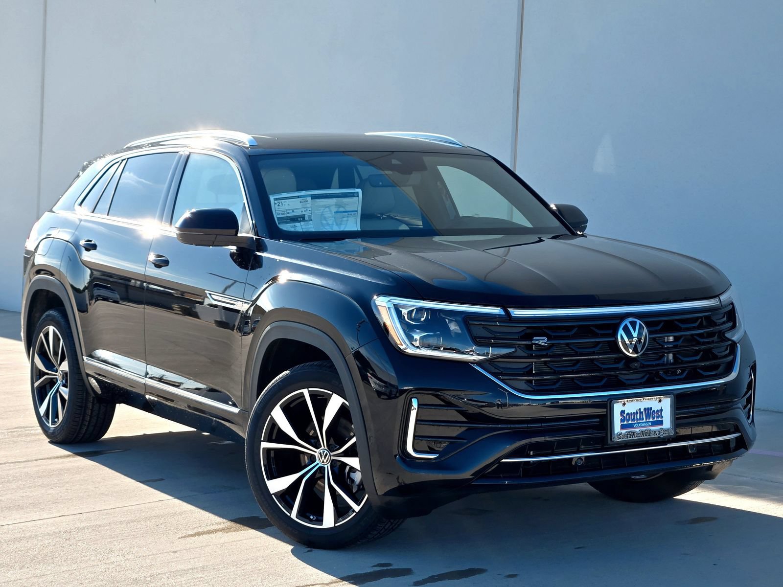 Used 2025 Volkswagen Atlas Cross Sport SEL Premium R-Line AWD/4WD video 2