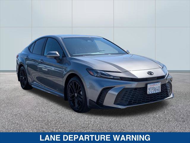 Used 2025 Toyota Camry SE w/ Convenience Package image 7