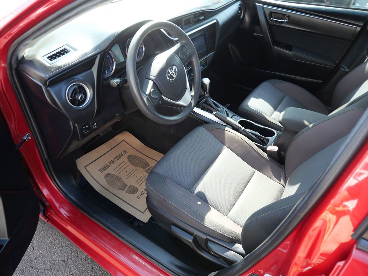Used 2018 Toyota Corolla LE w/ Carpet Mat Package (TMS) image 9