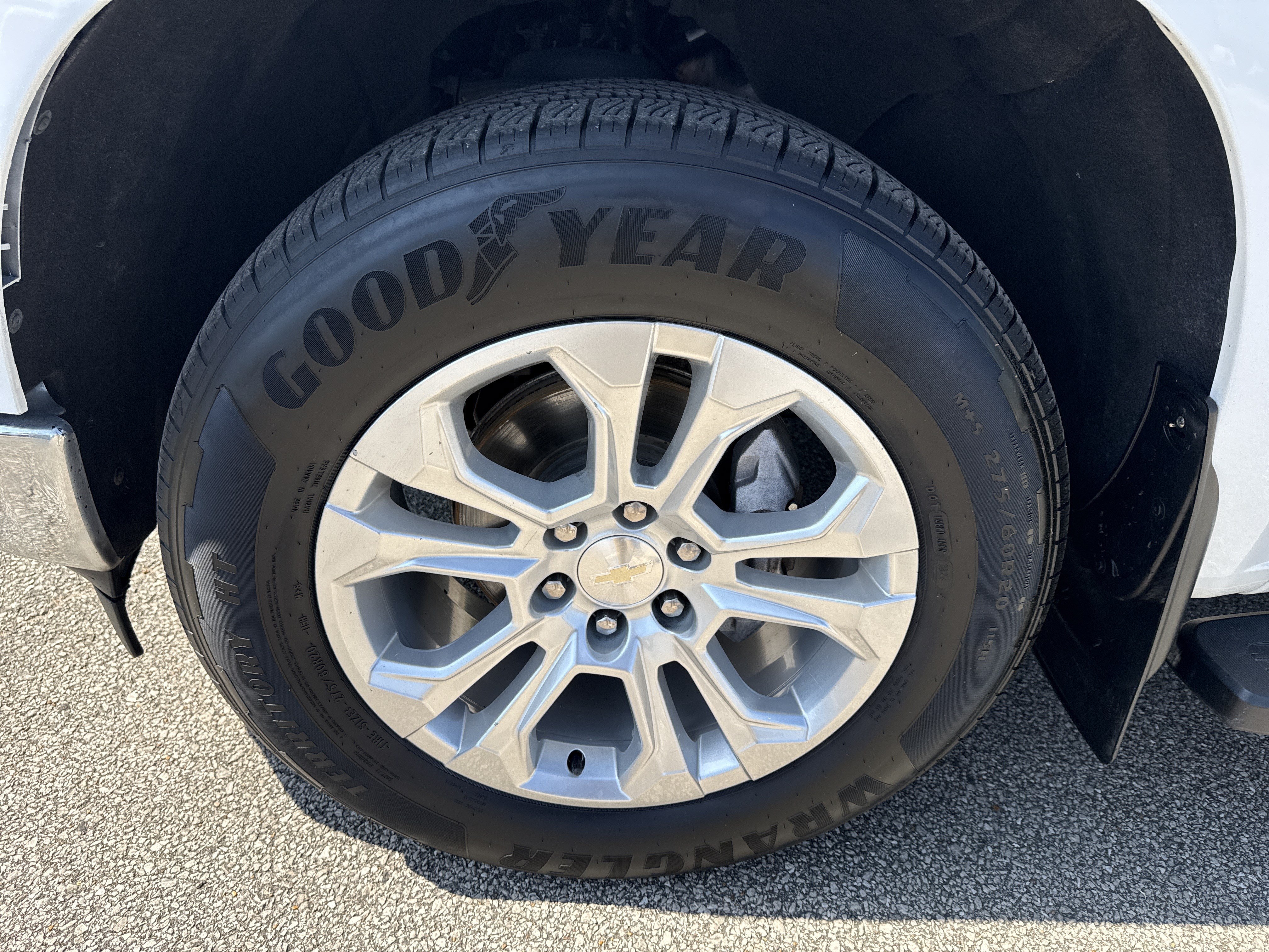 Used 2024 Chevrolet Silverado 1500 LTZ AWD/4WD image 11