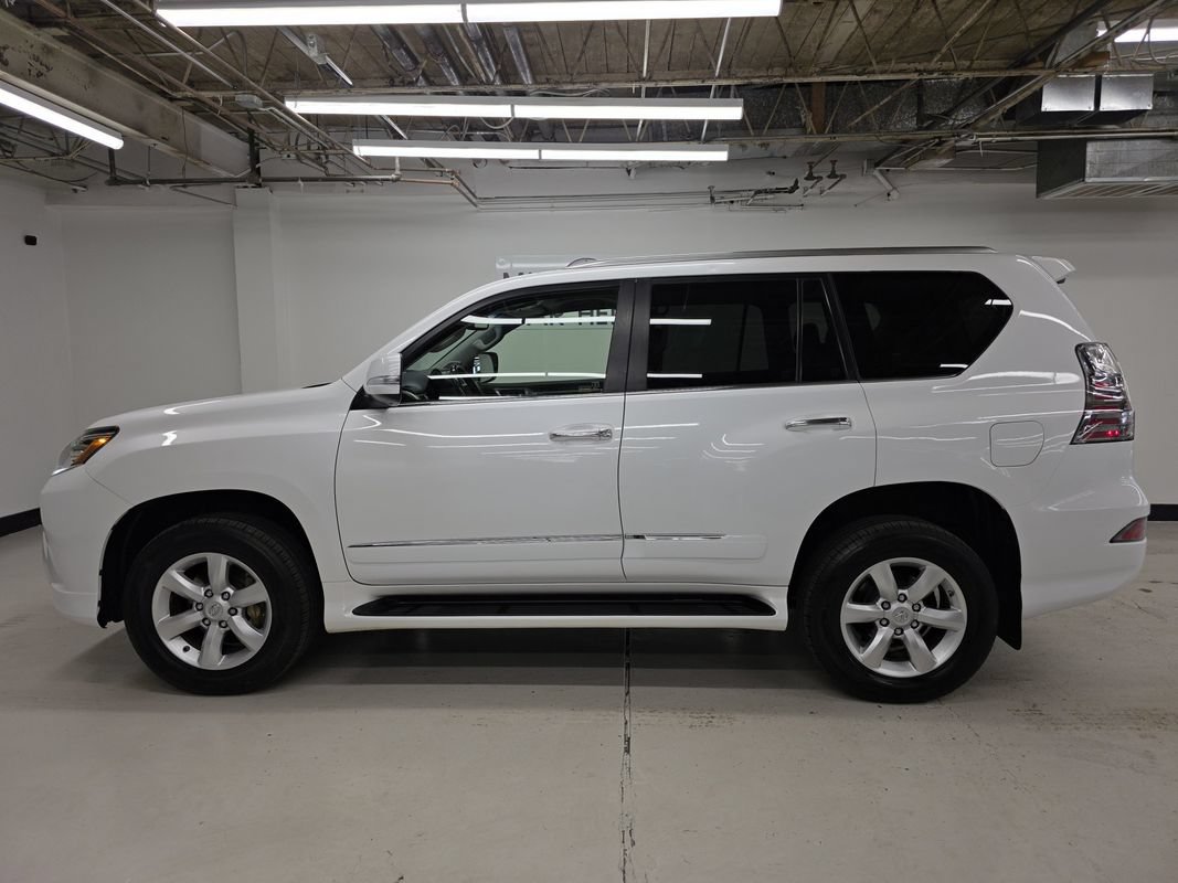 Used 2015 Lexus GX 460 AWD/4WD image 13