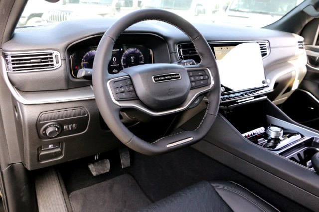 New 2026 Jeep Grand Wagoneer L 4WD w/ Premium Group I image 8