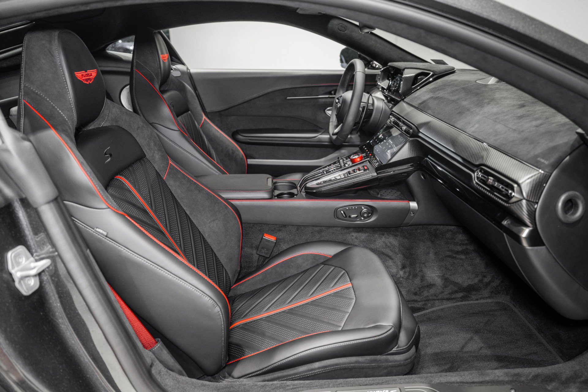 New 2026 Aston Martin V8 Vantage S RWD image 14