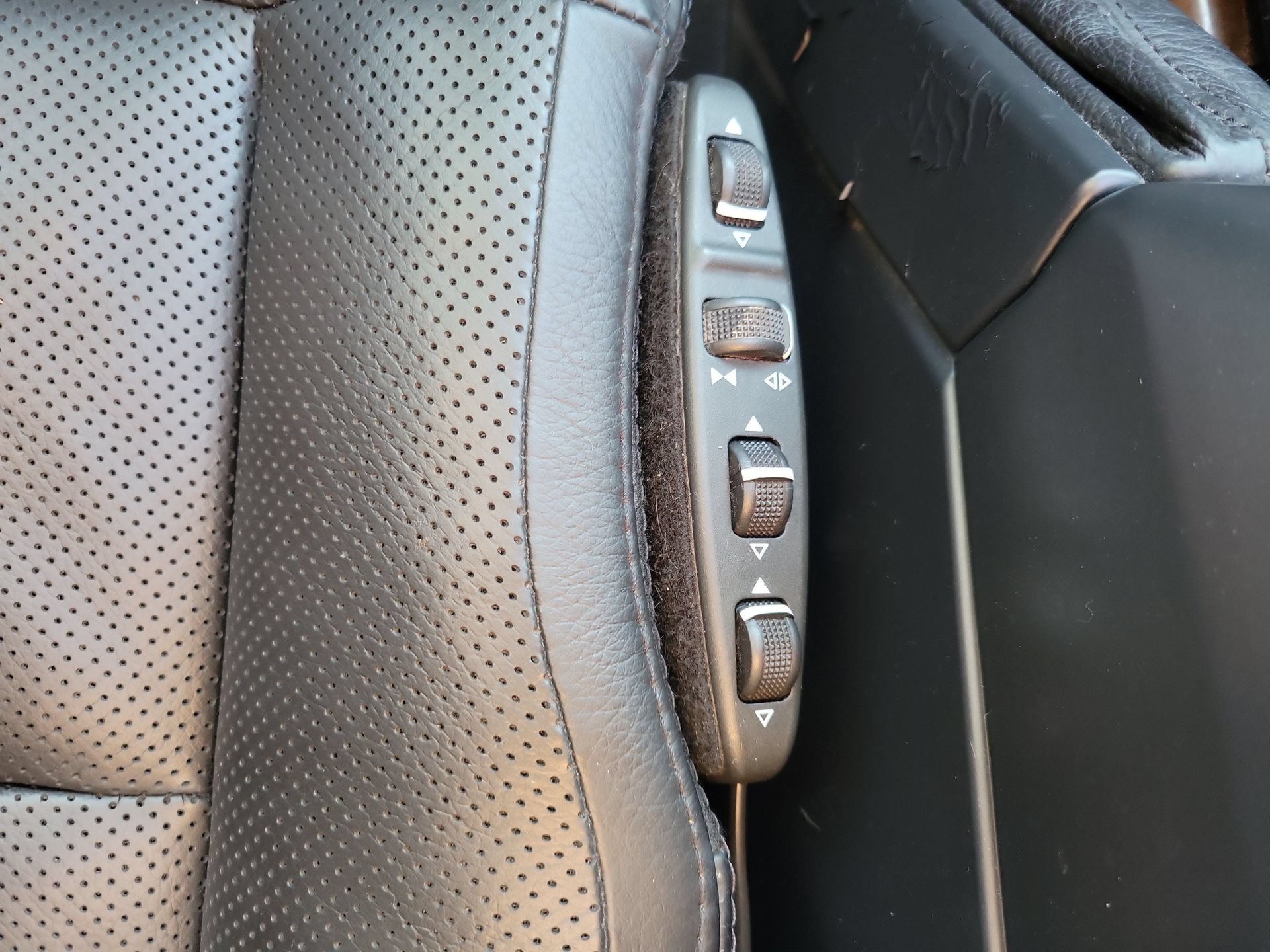 Used 2018 Mercedes-Benz G 550 image 28