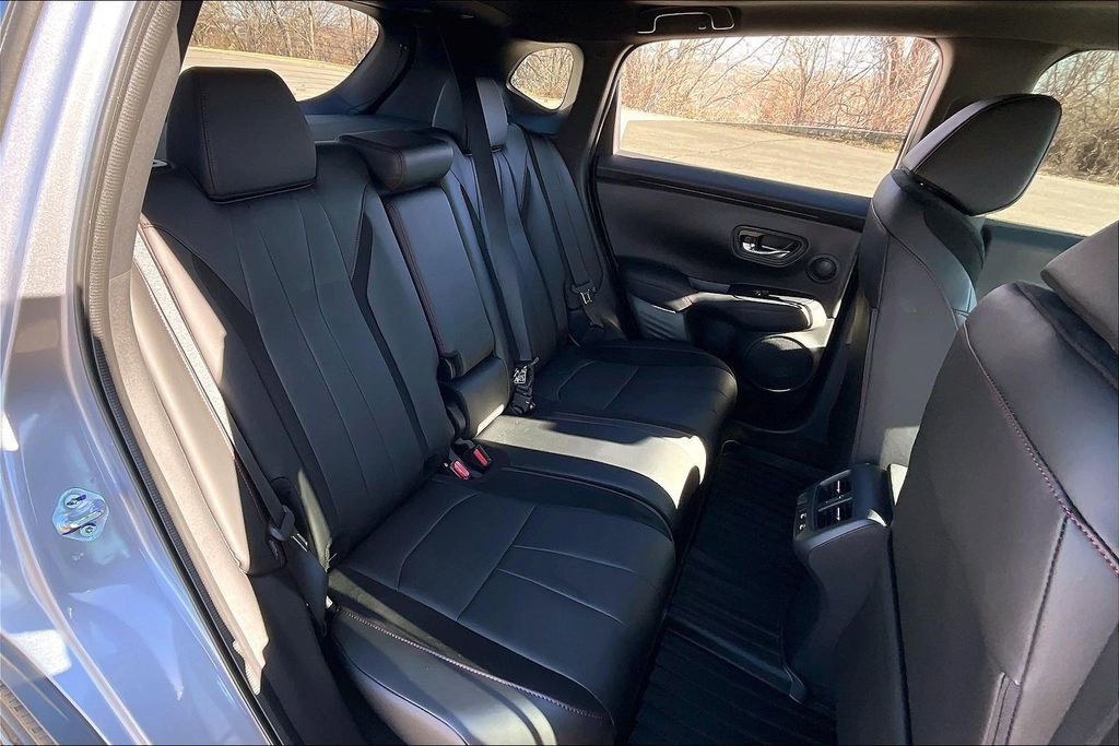 Used 2025 Acura ADX A-Spec image 37