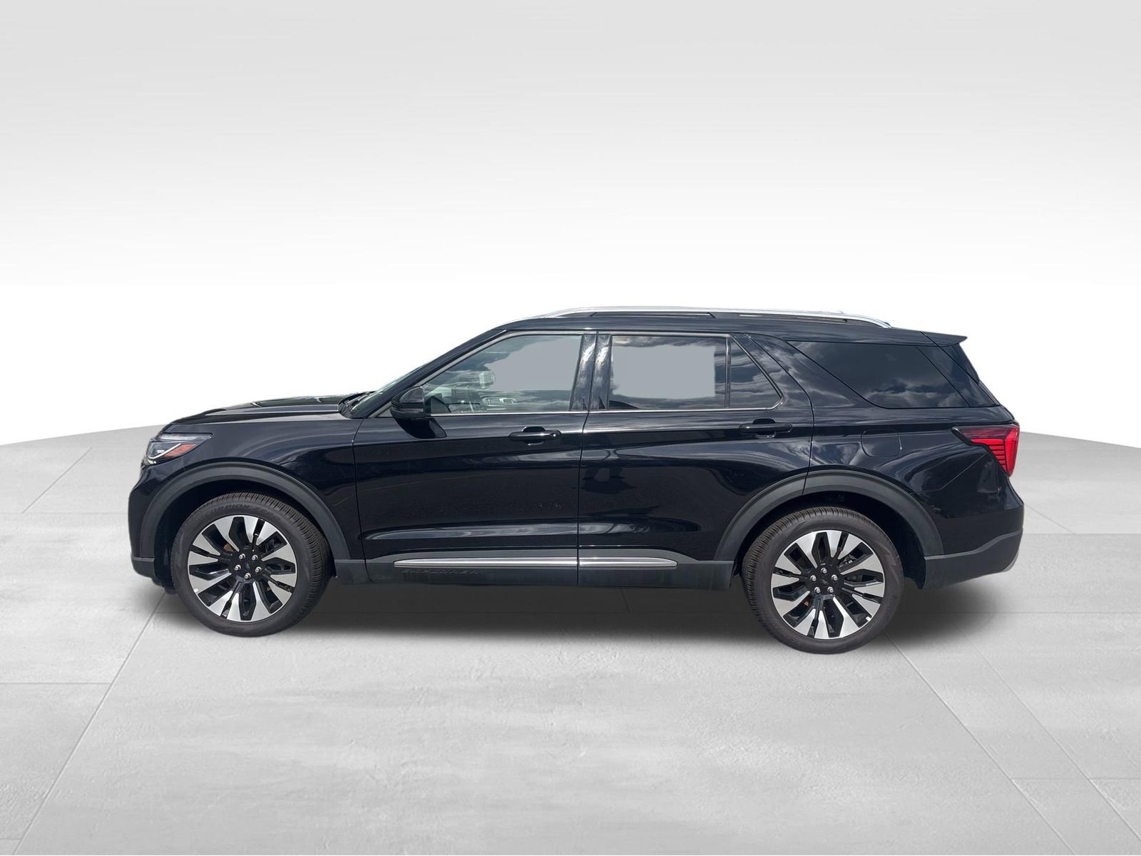 Used 2025 Ford Explorer Platinum w/ LUX Leather Package image 47